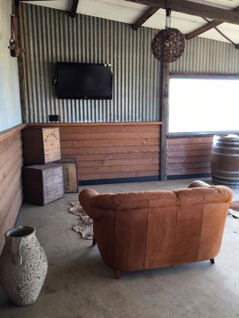 Bukirk Glamping & Fancy Coops - Accommodation Cairns 28
