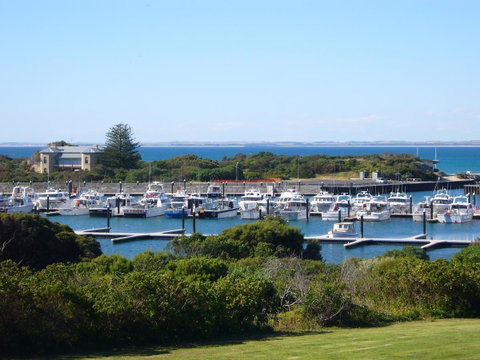Harbour View Motel - Accommodation Cairns 0