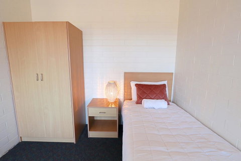Harbour View Motel - Accommodation Cairns 22