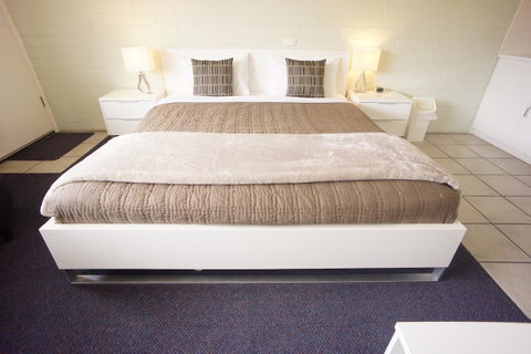 Harbour View Motel - Accommodation Cairns 34