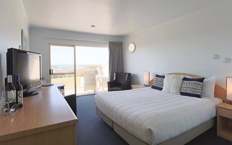 Harbour View Motel - Accommodation Cairns 2