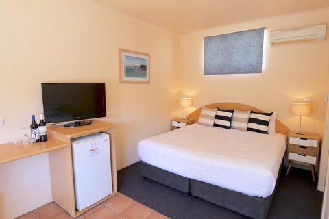 Harbour View Motel - Accommodation Cairns 36
