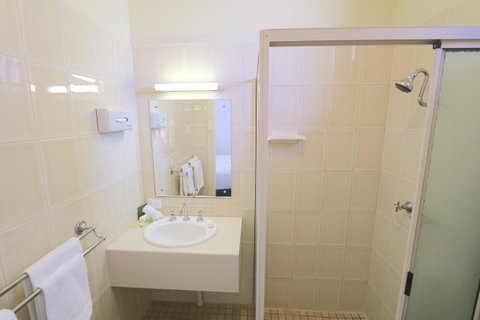 Harbour View Motel - Accommodation Cairns 42