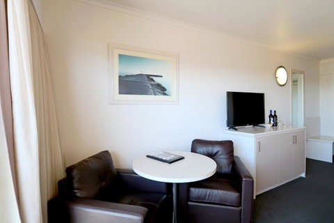 Harbour View Motel - Accommodation Cairns 4
