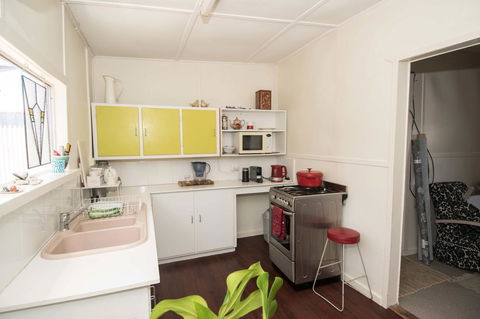 Sinclair Cottage - Accommodation Cairns 22