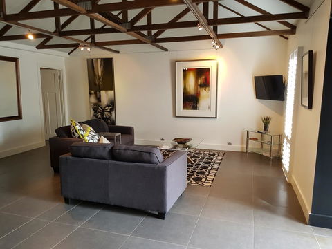 Irongate Studio B&B - Accommodation Cairns 9