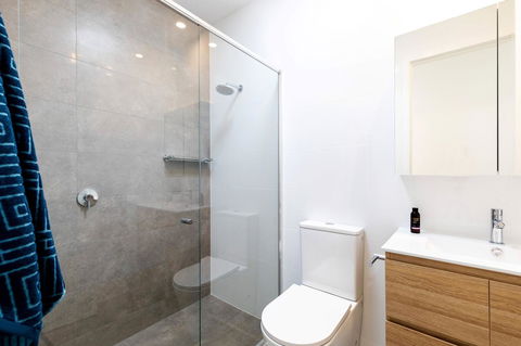 Brand New Affordable Luxury 3 Bedroom 3 Bathrooms House Close To Adelaide City, Chinatown, Beach, Adelaide Airport - Accommodation Cairns 9