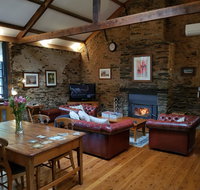 William Hunt's Retreat - Cypress Studio - Accommodation Cairns