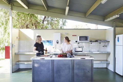 NRMA Victor Harbor Beachfront Holiday Park - Accommodation Cairns 25