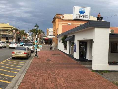 Victor Harbor City Inn - Accommodation Cairns 4
