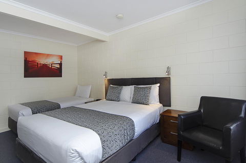 Victor Harbor City Inn - Accommodation Cairns 32