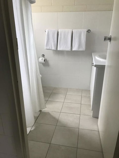 Victor Harbor City Inn - Accommodation Cairns 1