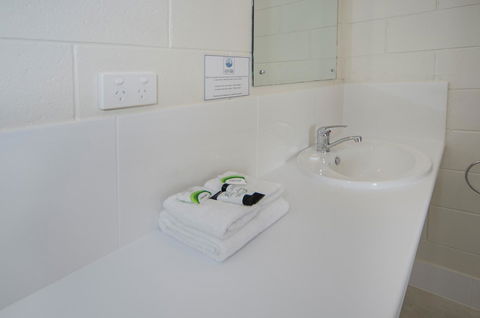 Victor Harbor City Inn - Accommodation Cairns 30