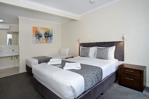 Victor Harbor City Inn - Accommodation Cairns 15