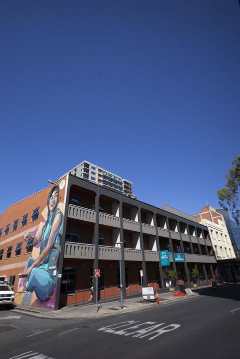 YHA Adelaide Central - Accommodation Cairns 6