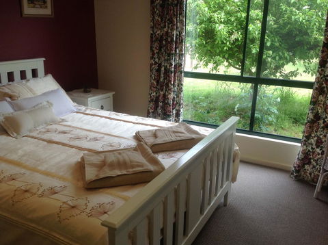 Breakaway Farmstay - Accommodation Cairns 9