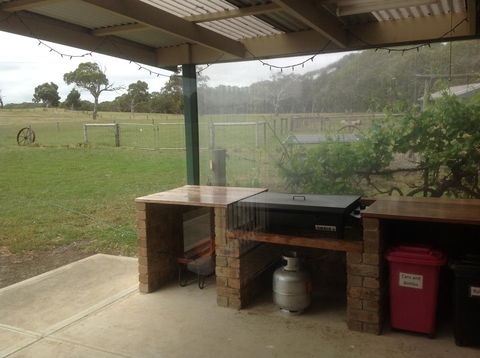 Breakaway Farmstay - Accommodation Cairns 11