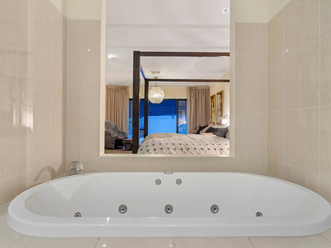 City-Barossa Gateway - Accommodation Cairns 1