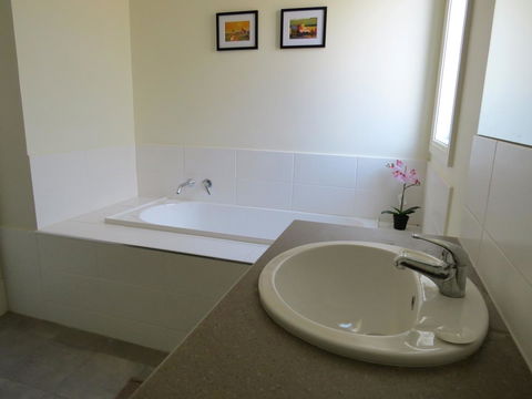 38 Wright Tce Encounter Bay - Accommodation Cairns 16