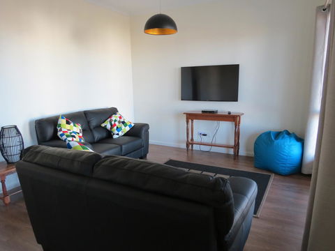 38 Wright Tce Encounter Bay - Accommodation Cairns 18