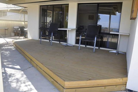 The Club House - Accommodation Cairns 0