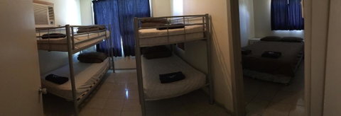 A1Cabins - Accommodation Cairns 2