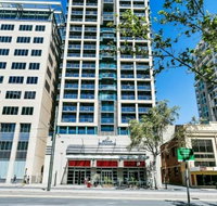 Oaks Horizoncity viewfree parking - Accommodation Cairns