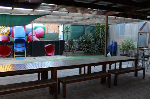 Royal Exchange Hotel - Accommodation Cairns 5