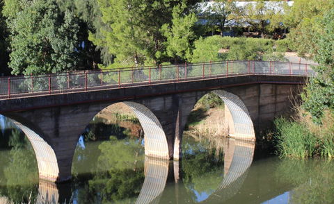 Royal Exchange Hotel - Accommodation Cairns 11