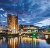 Executive 3 Bedroom Apartment  Internet  Parking - Accommodation Cairns