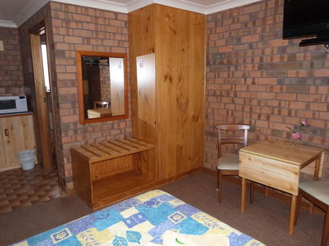 Wintersun Motel - Accommodation Cairns 24
