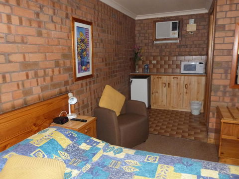 Wintersun Motel - Accommodation Cairns 8