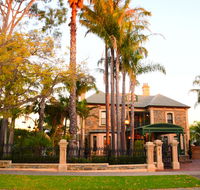 Grand Bluestone Mansion - Accommodation Cairns