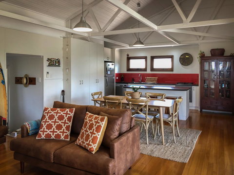 SeaLaVie - Accommodation Cairns 0