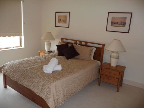 City Escape 3 Bedroom East End Of Adelaide - Accommodation Cairns 5