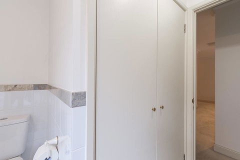 One Bedroom In Adelaideâ€™s East End FREE WIFI*Netflix*Parking - Accommodation Cairns 20