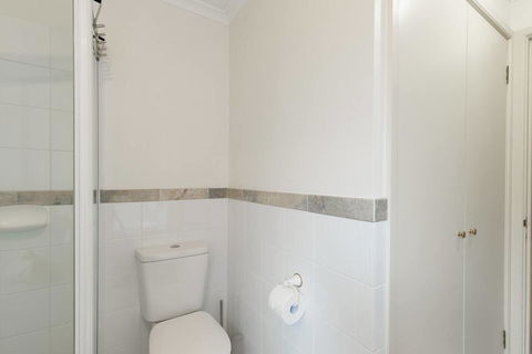 One Bedroom In Adelaideâ€™s East End FREE WIFI*Netflix*Parking - Accommodation Cairns 14