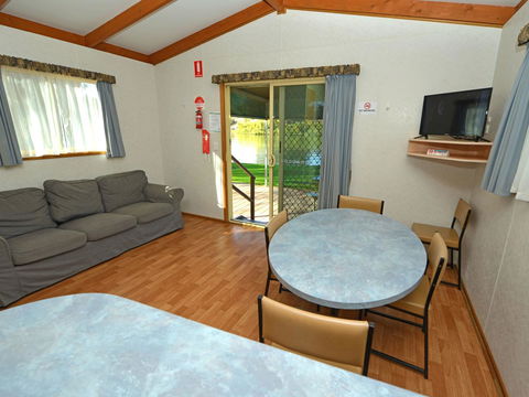 Echo Holiday Parks - Renmark - Accommodation Cairns 17