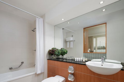 Rydges Newcastle - Accommodation Cairns 20