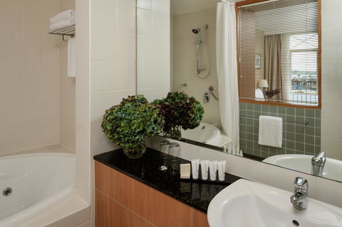 Rydges Newcastle - Accommodation Cairns 15