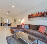 Executive suite incredible views of city - Accommodation Cairns
