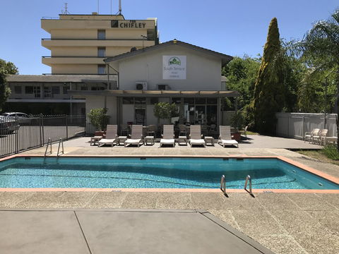 HotelMOTEL Adelaide - Accommodation Cairns 0