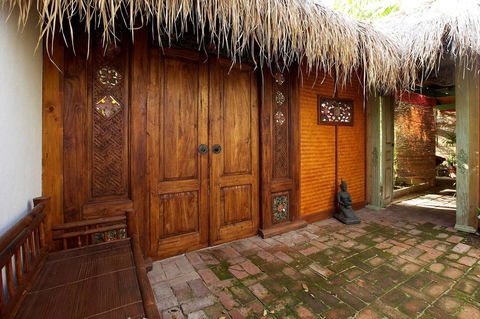 The Lotus Eater - Accommodation Cairns 5