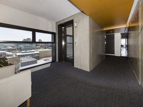 Modern 2 Bedroom+WIFI/Netflix/Parking+Great Views! - Accommodation Cairns 35