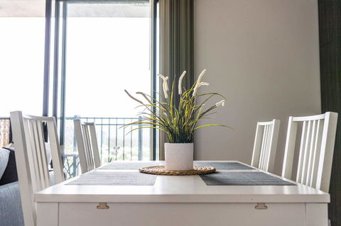 Modern 2 Bedroom+WIFI/Netflix/Parking+Great Views! - Accommodation Cairns 30