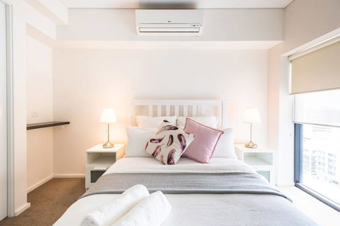 Modern 2 Bedroom+WIFI/Netflix/Parking+Great Views! - Accommodation Cairns 28