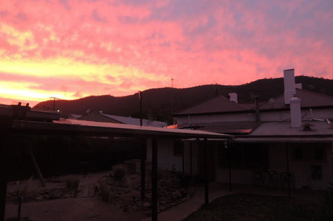 Wozza's B&B - Accommodation Cairns 4