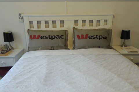 Wozza's B&B - Accommodation Cairns 35