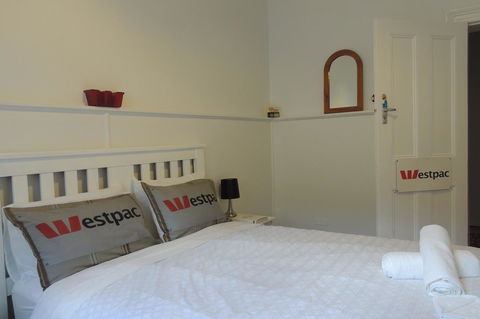 Wozza's B&B - Accommodation Cairns 36