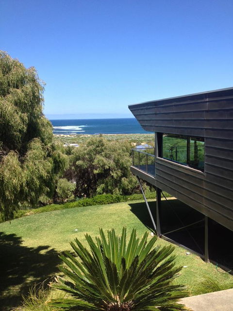 The Roozen Residence - Accommodation Cairns 3